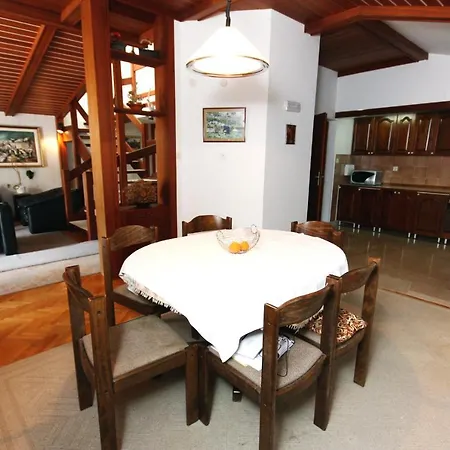 Apartments By The Sea Podgora, Makarska - 6082 Apartman *